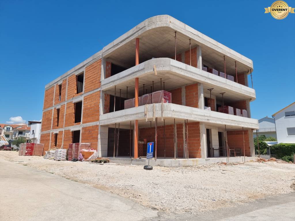 CROATIA - Apartments 140 m from the beach (4i) - VODICE CROATIA - Apartments 140 m from the beach (4i) - VODICE