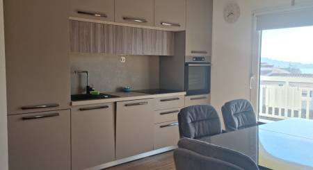 CROATIA - Modernly renovated 3-room apartment - VODICE