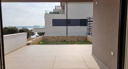 CROATIA - 3-room apartments 40 m from the sea - MANDRE, PAG