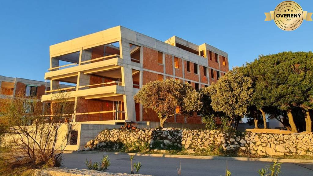 CROATIA - Apartments in the 1st row from the sea - MANDRE, island Pag