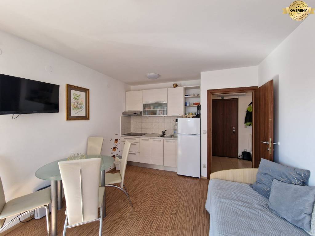 CROATIA - Renovated small apartment - PETRČANE