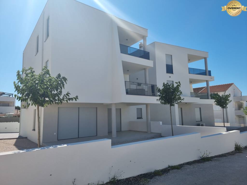 CROATIA - Modern apartments near a beautiful beach - VODICE