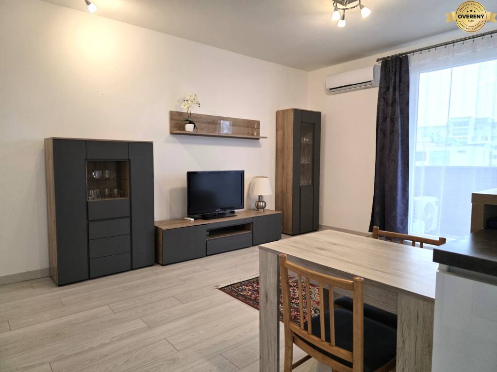 RENT-  2 bedroom flat in the newbuilding - Nitra, close to the cen