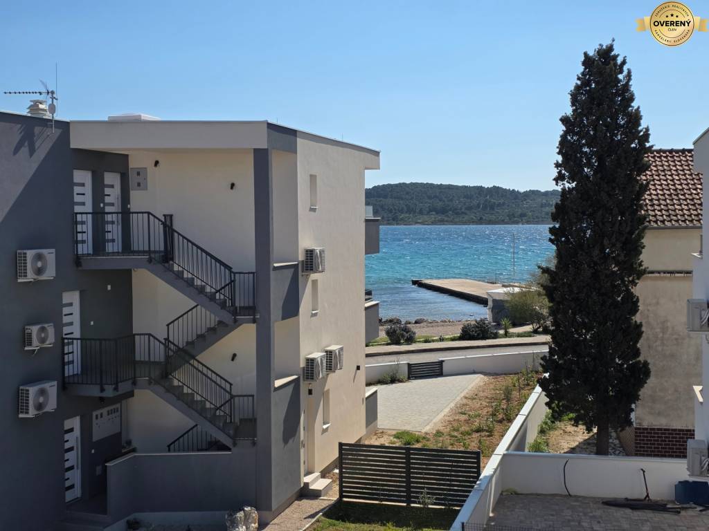 CROATIA - Apartments 40 m from the sea under construction - SRIMA, VOD