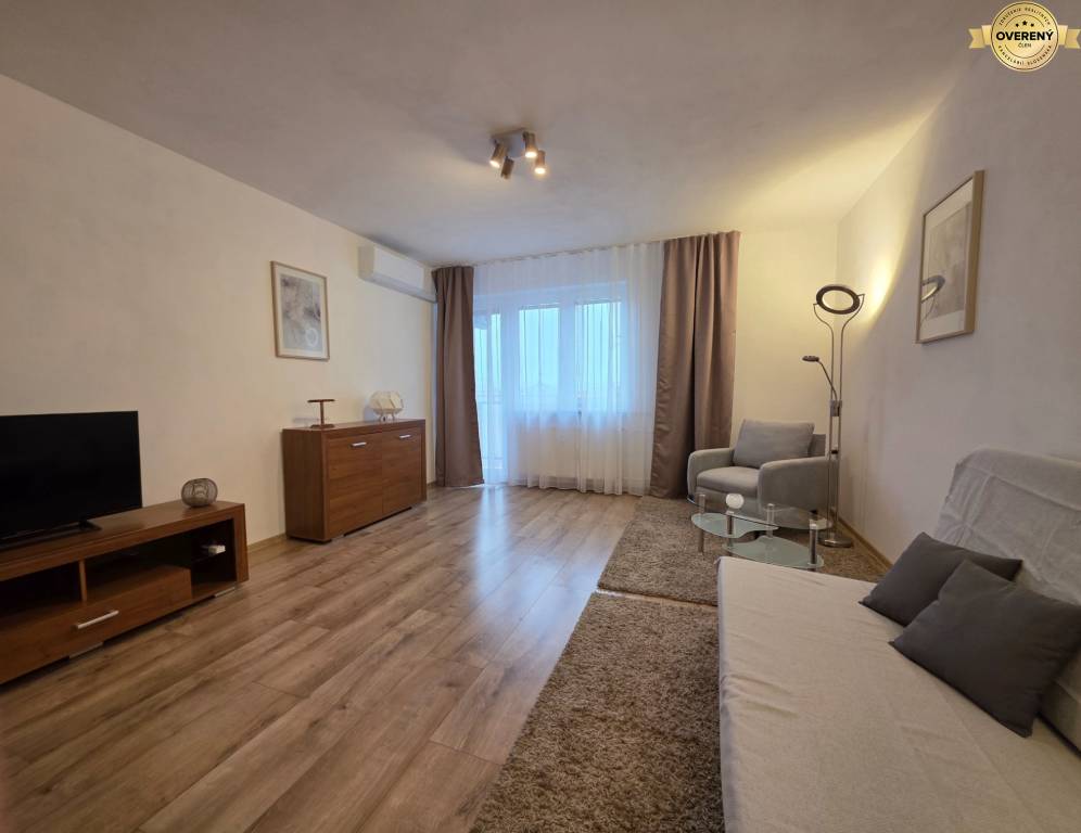 FOR RENT - Spacious 3 roomed apartment - Nitra, Center