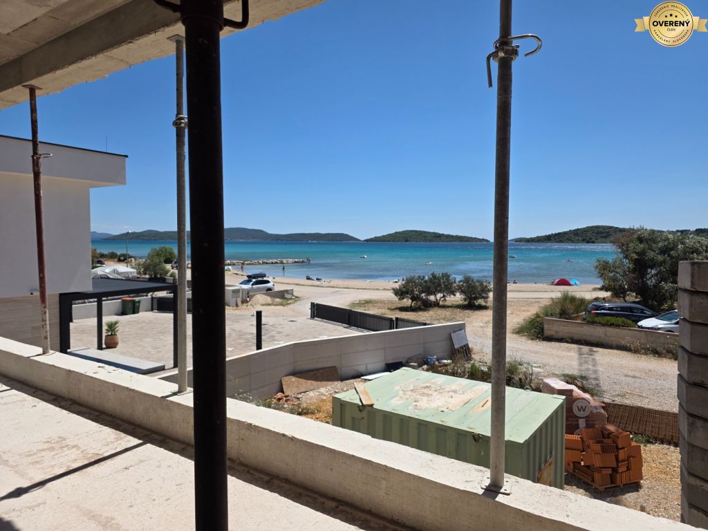 CROATIA -Apartments 50 m from the sea- SRIMA, VODICE