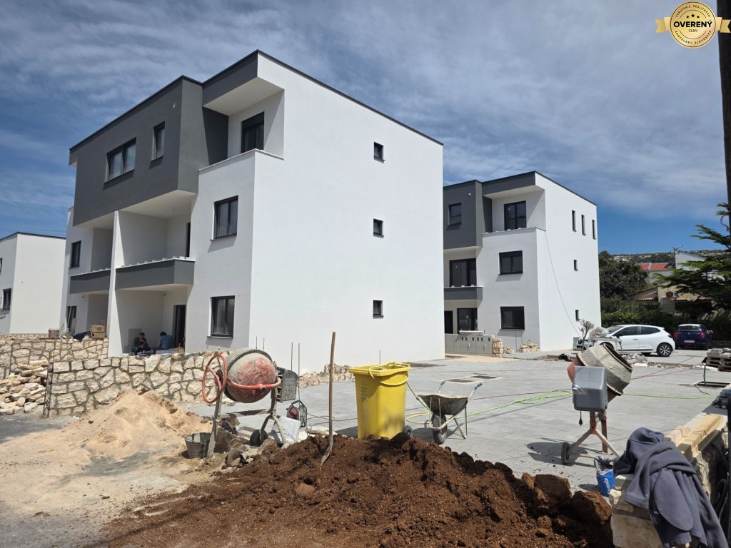 CROATIA - Apartments near the beach - ŠIMUNI, island PAG