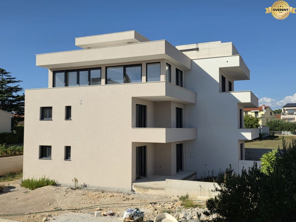 CROATIA - 3 rooms apartments near a nice beach - SUKOŠAN