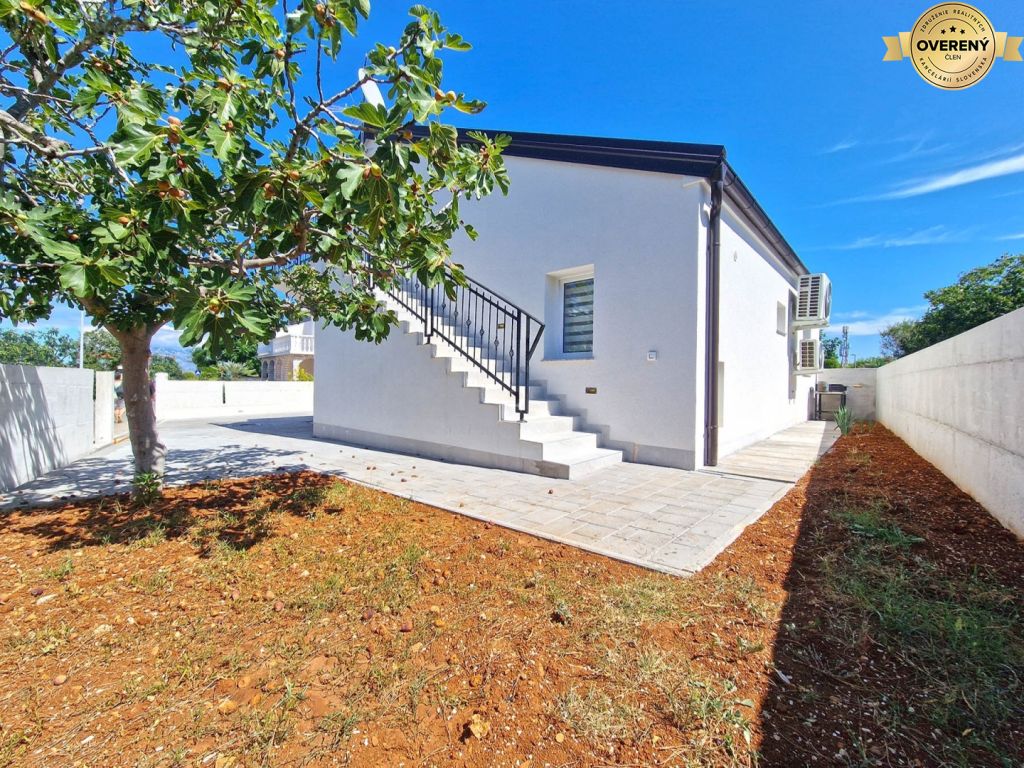 CROATIA - Furnished house with two apartments - VIR, Zadar