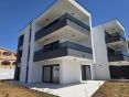 CROATIA - Apartment with plot of 270 m2 - PRIVLAKA