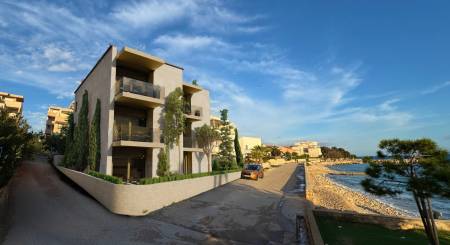 CROATIA - Apartments in the 1st row (2i) - MANDRE, island PAG
