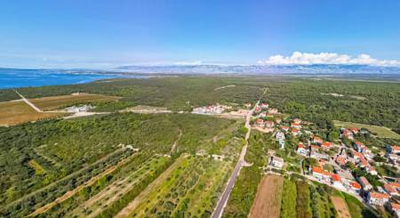 CROATIA - Apartment residence in a quiet environment - PETRČANE CROATIA - Apartment residence in a quiet environment - PETRČANE