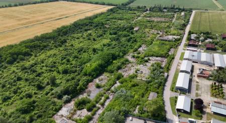 Land of 120.000 m2 and more  -10 km from Nitra, 20 km from Šurany