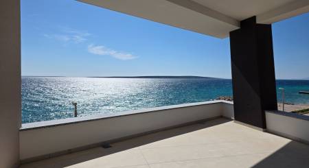 CROATIA - Apartments in the 1st row from the sea - MANDRE, island Pag