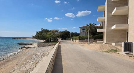 CROATIA - Apartments in the 1st row (3i) - MANDRE, island PAG