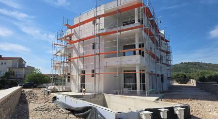 CROATIA - Apartments in the beautiful village of TRIBUNJ