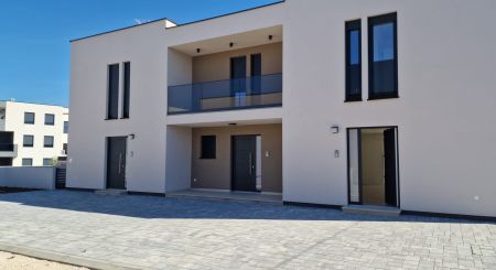 CROATIA - House with pool - VRSI, Zadar