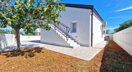 CROATIA - Furnished house with two apartments - VIR, Zadar